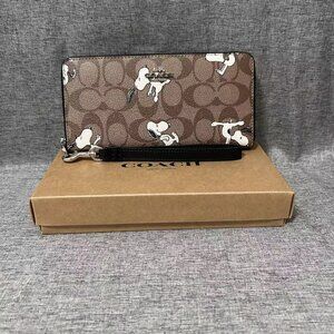 NEW COACH PEANUTS Round Zip Long Wallet Snoopy Black Round Zipper